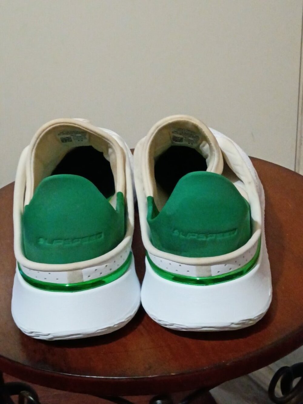 Under Armour Slip Speed BOA White Kelly Green Low Top Athletic Shoes Men's 10.5 - Picture 10 of 14